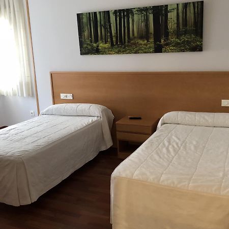 Hostal El Poligono Θαμόρα Εξωτερικό φωτογραφία