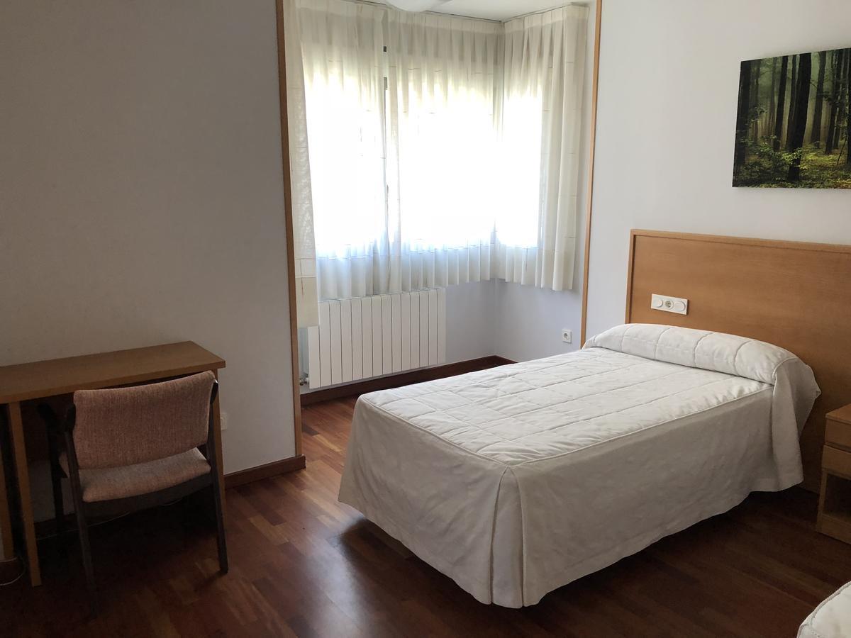 Hostal El Poligono Θαμόρα Εξωτερικό φωτογραφία
