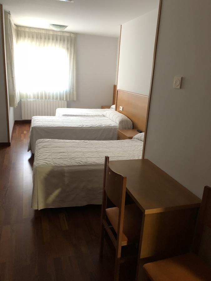 Hostal El Poligono Θαμόρα Εξωτερικό φωτογραφία